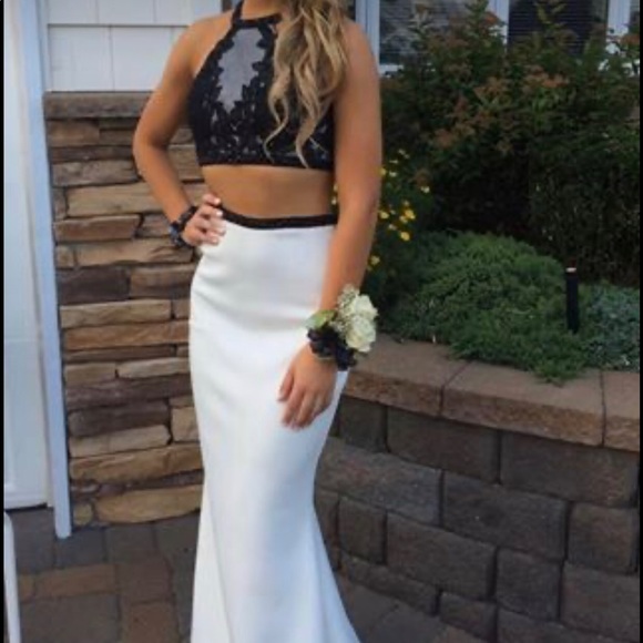 Faviana Prom Dress - Picture 1 of 2